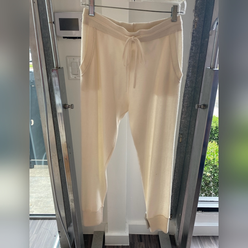 Arch4 sz M NWT cashmere leggings